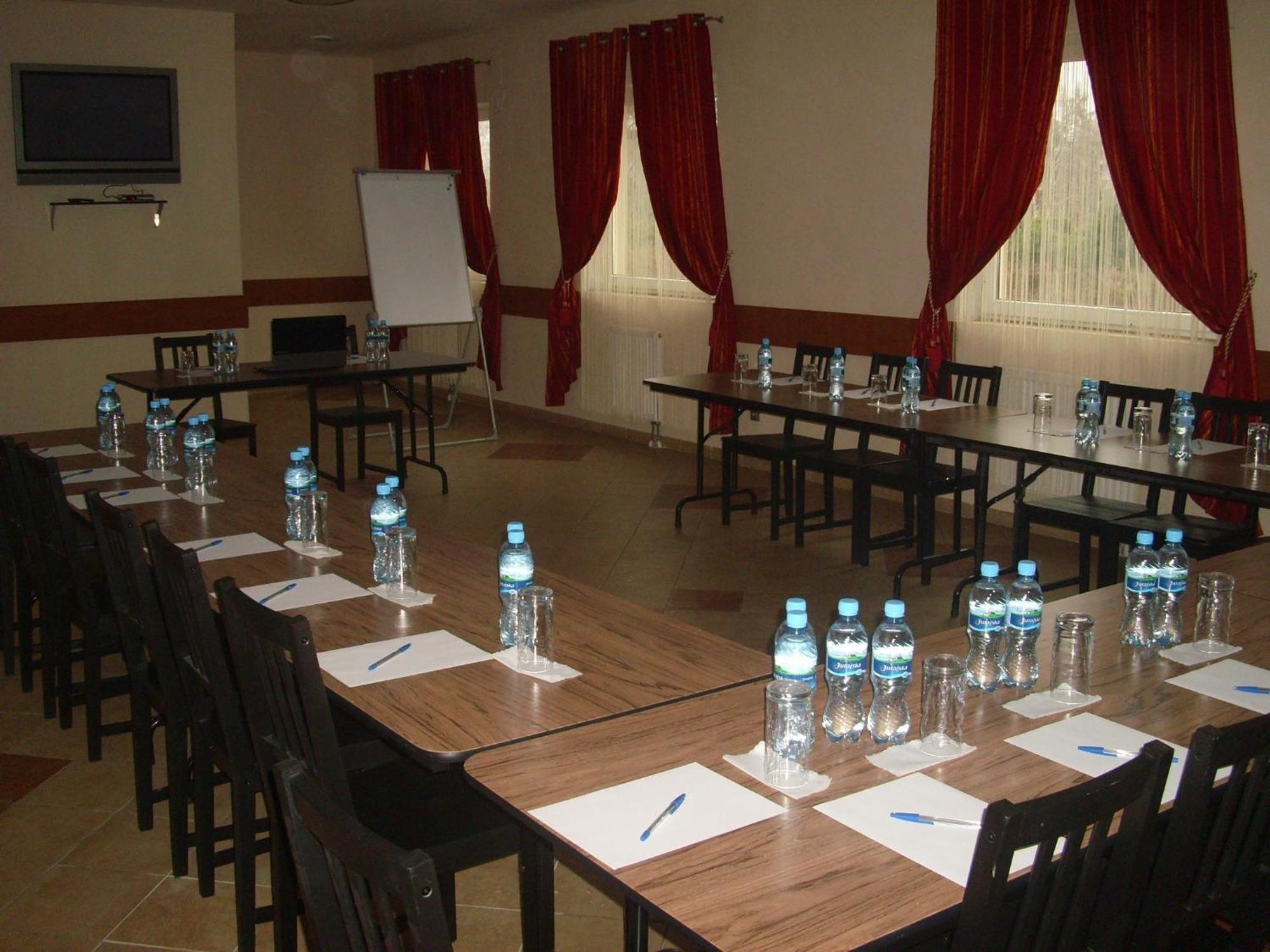Zajazd Pulaskiego Konstancin-Jeziorna Extérieur photo